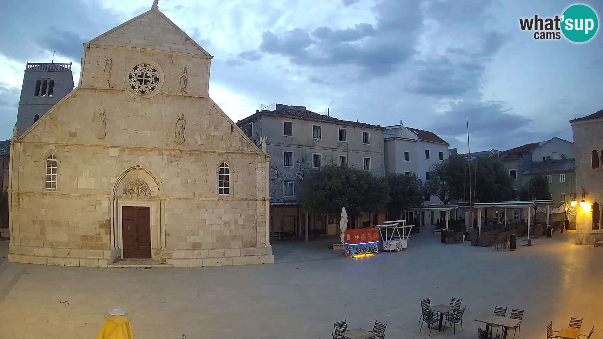 Pag live cam – Place principale et église de Sainte-Marie