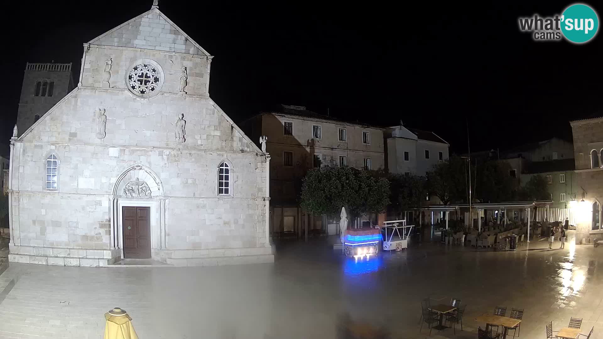Pag live cam – Place principale et église de Sainte-Marie
