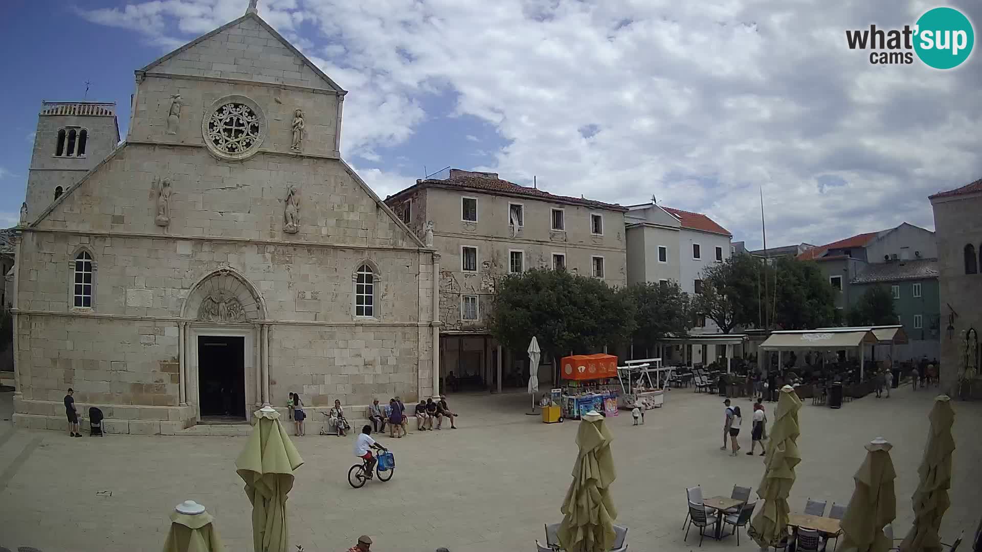 Pag livecam – piazza principale e la basilica di Santa María
