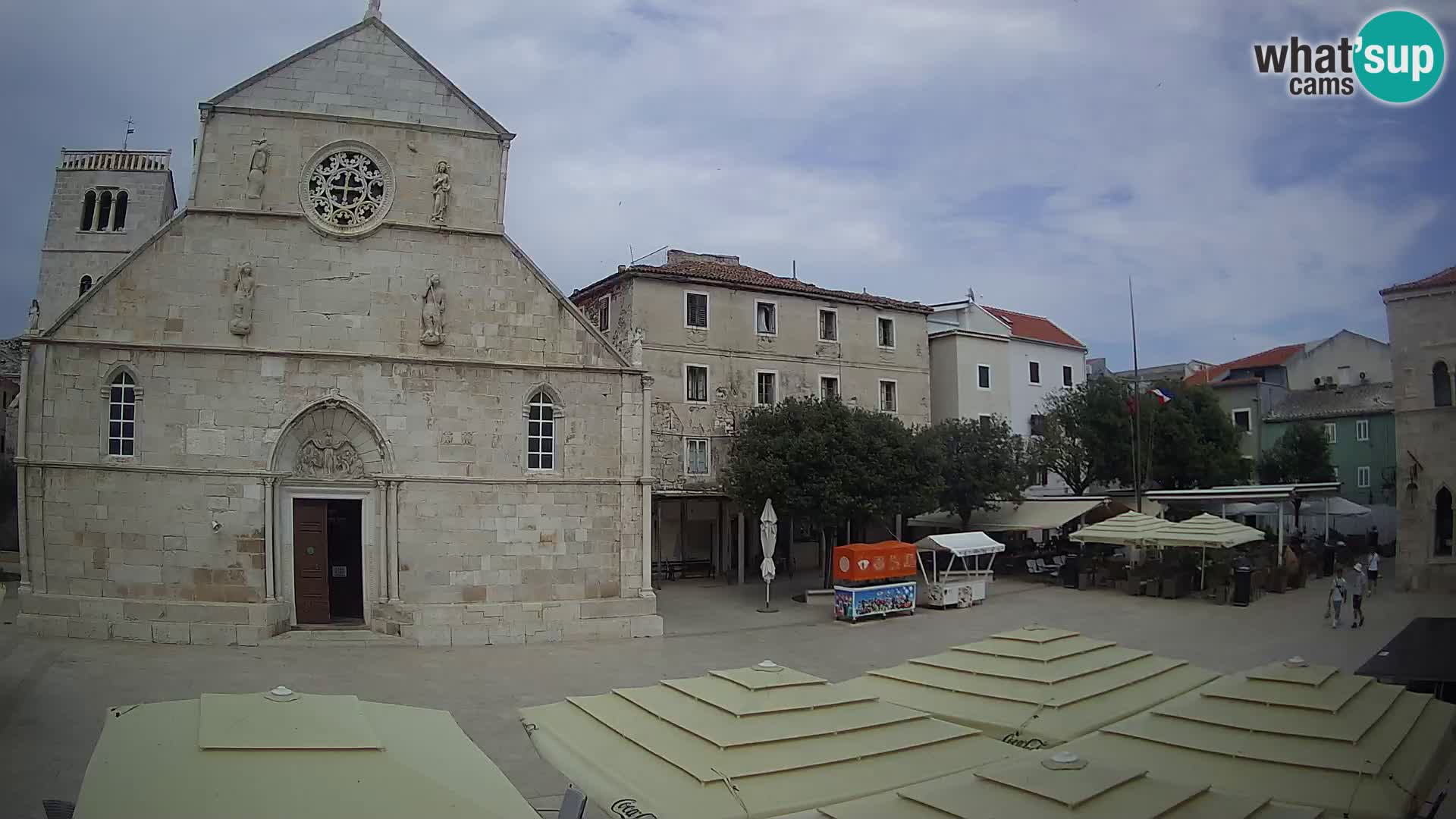Pag livecam – piazza principale e la basilica di Santa María