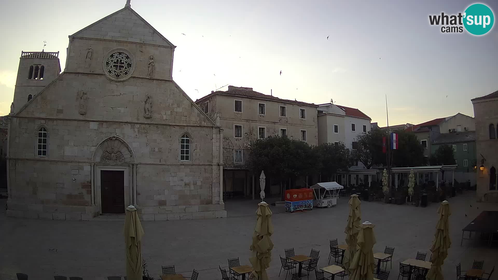 Pag live cam – Place principale et église de Sainte-Marie