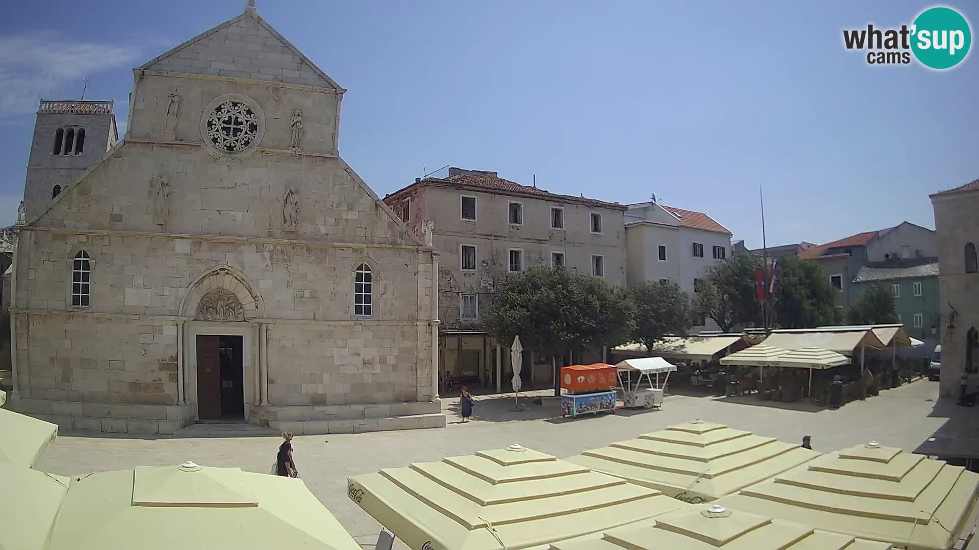 Pag live cam – Place principale et église de Sainte-Marie