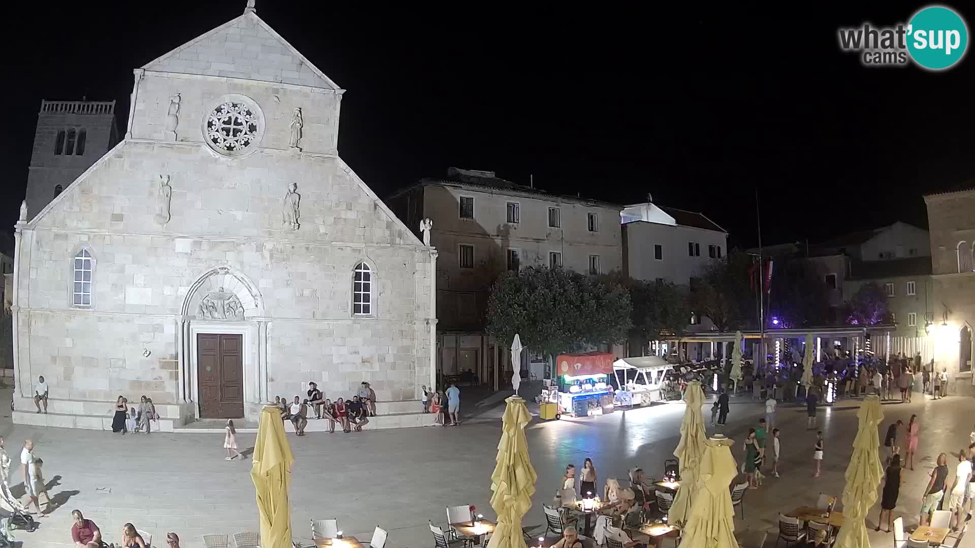 Pag livecam – piazza principale e la basilica di Santa María