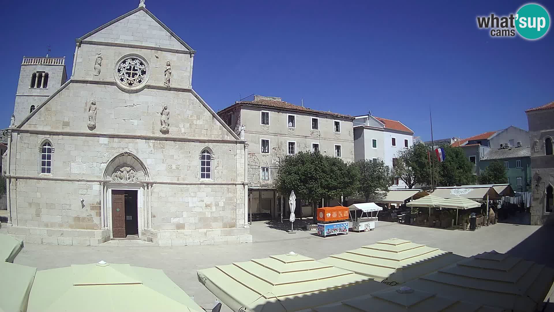 Pag livecam – piazza principale e la basilica di Santa María