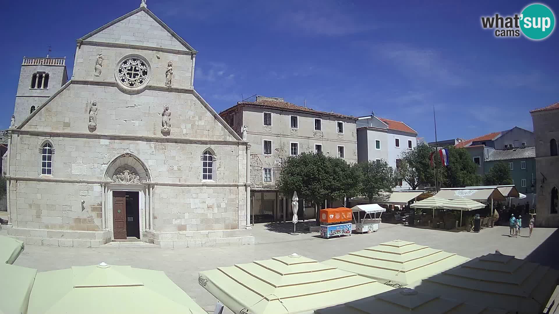 Pag livecam – piazza principale e la basilica di Santa María