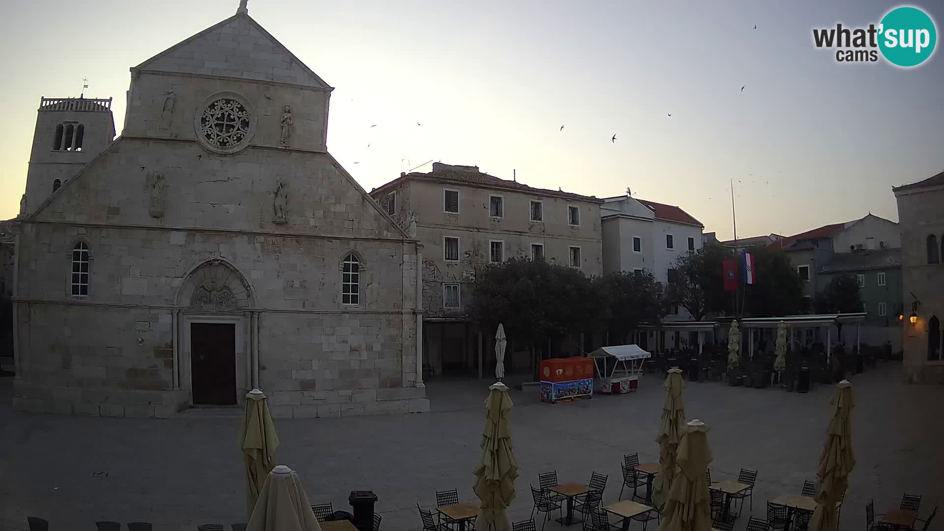 Pag live cam – Place principale et église de Sainte-Marie