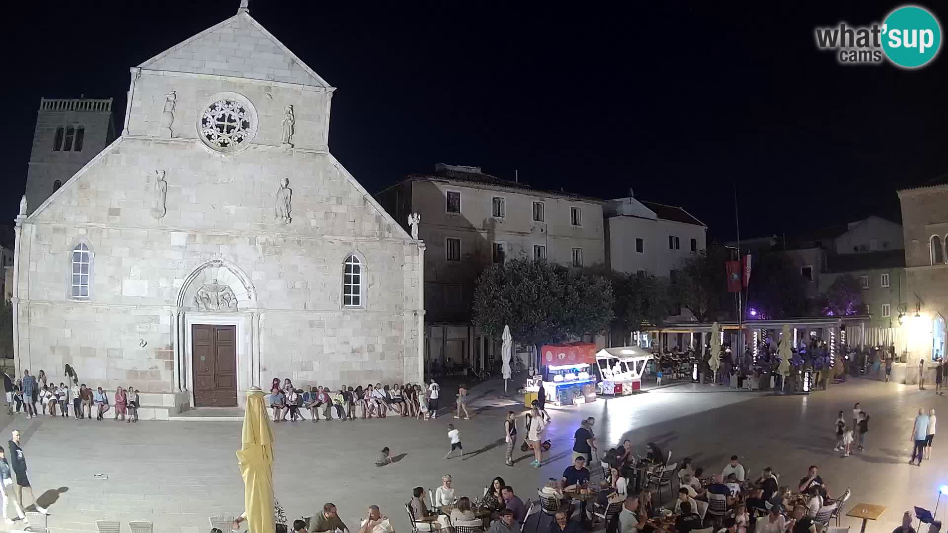 Pag livecam – piazza principale e la basilica di Santa María