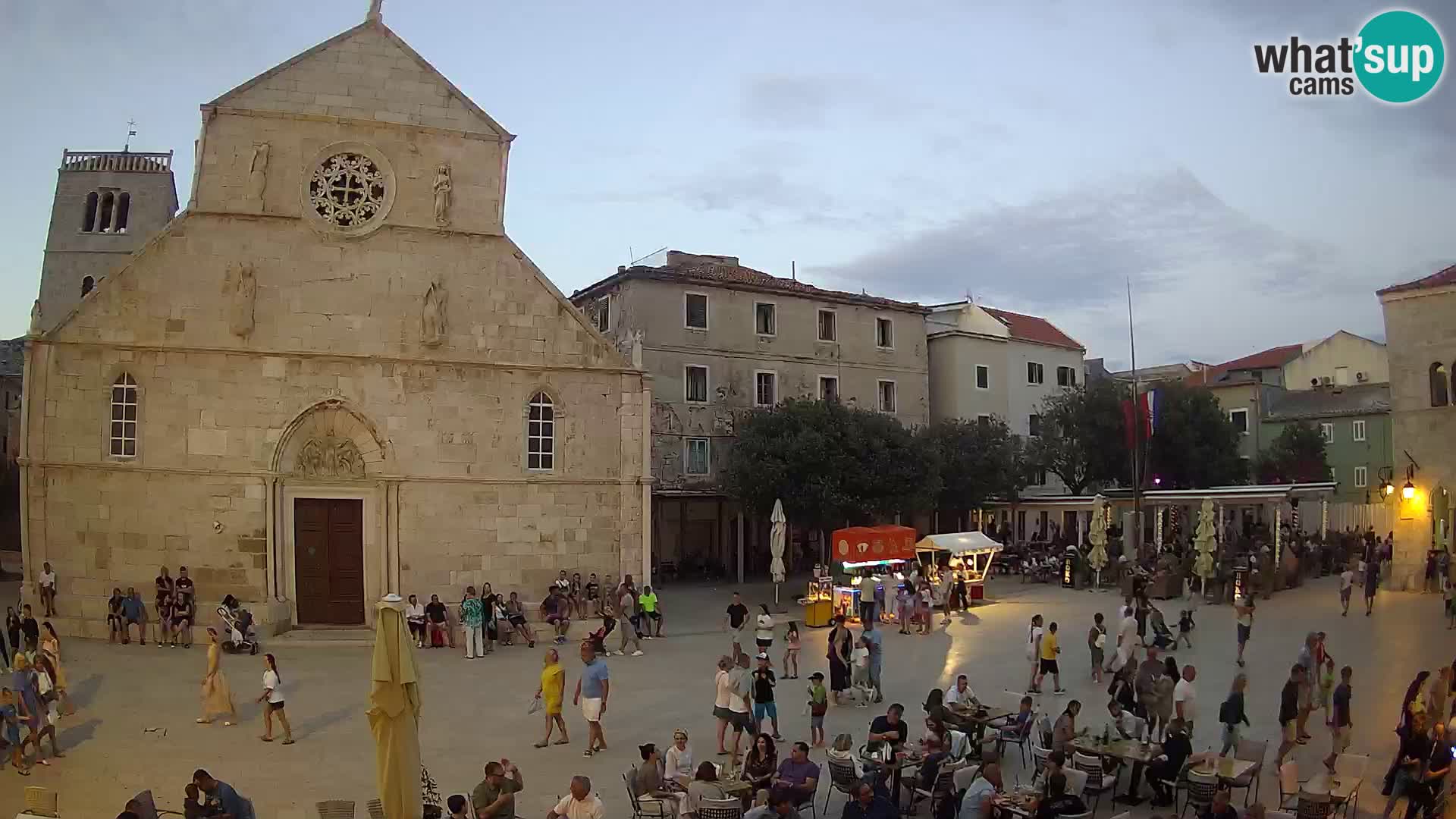 Pag live cam – Place principale et église de Sainte-Marie