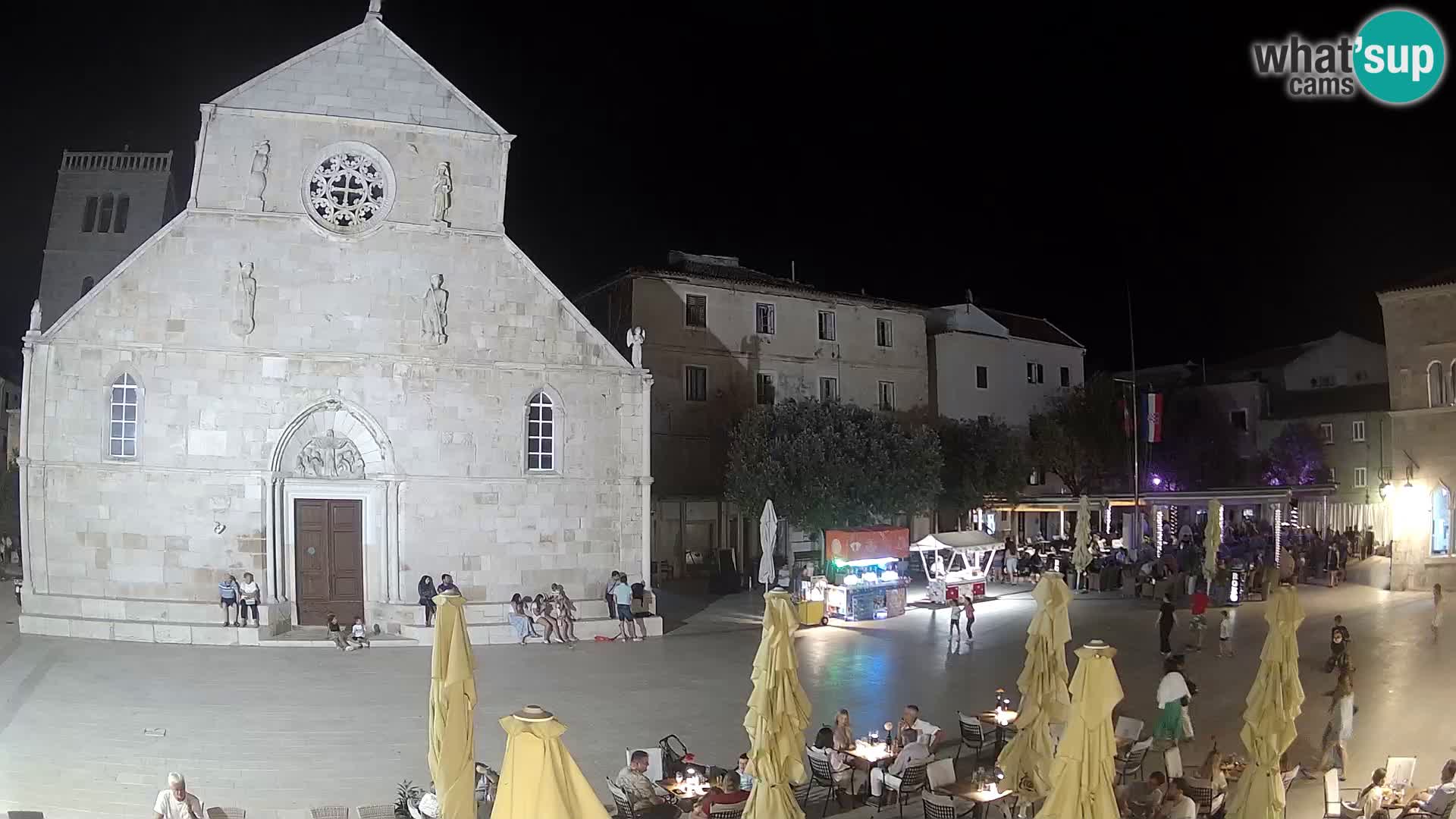 Pag livecam – piazza principale e la basilica di Santa María
