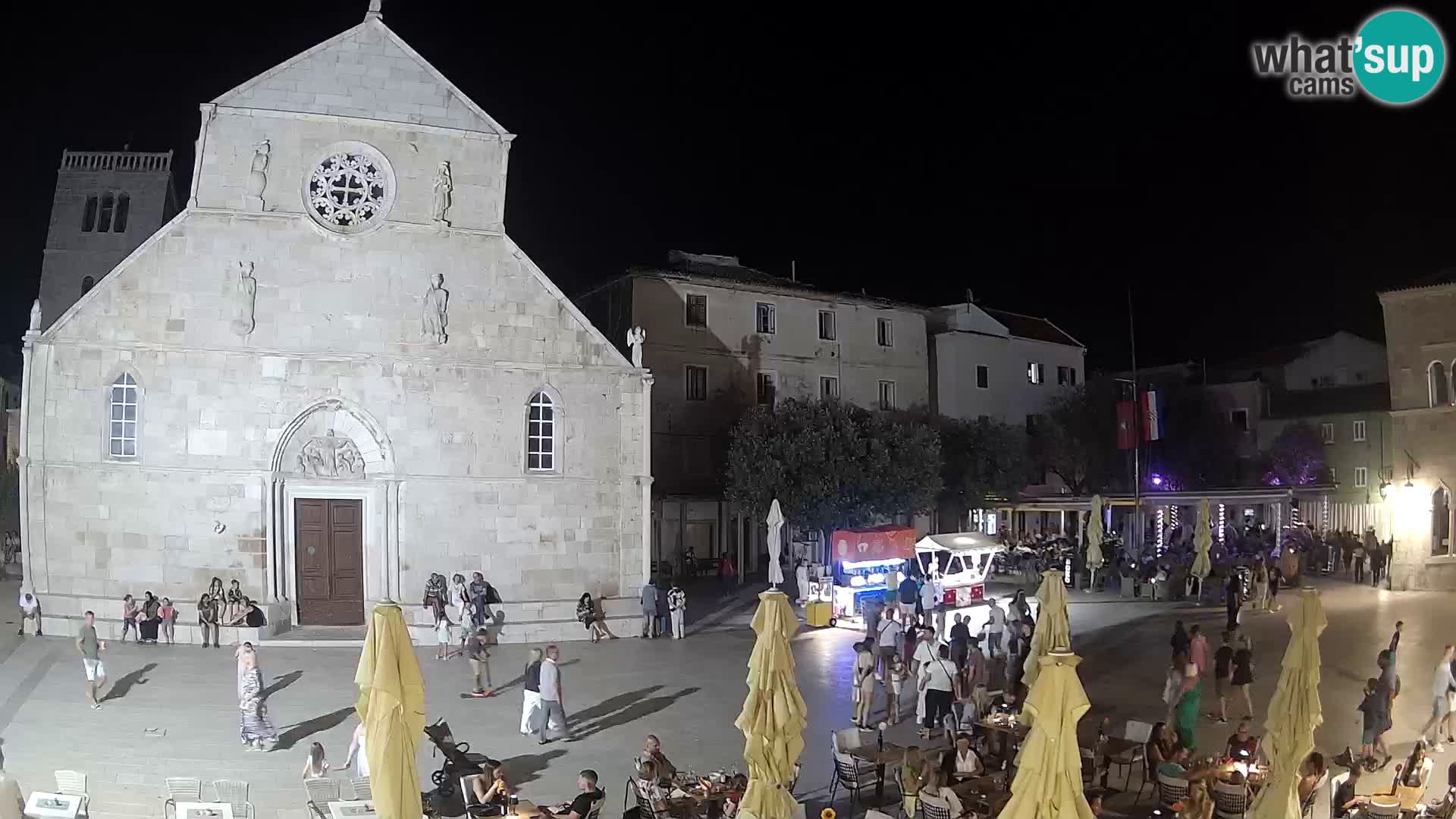 Pag livecam – piazza principale e la basilica di Santa María