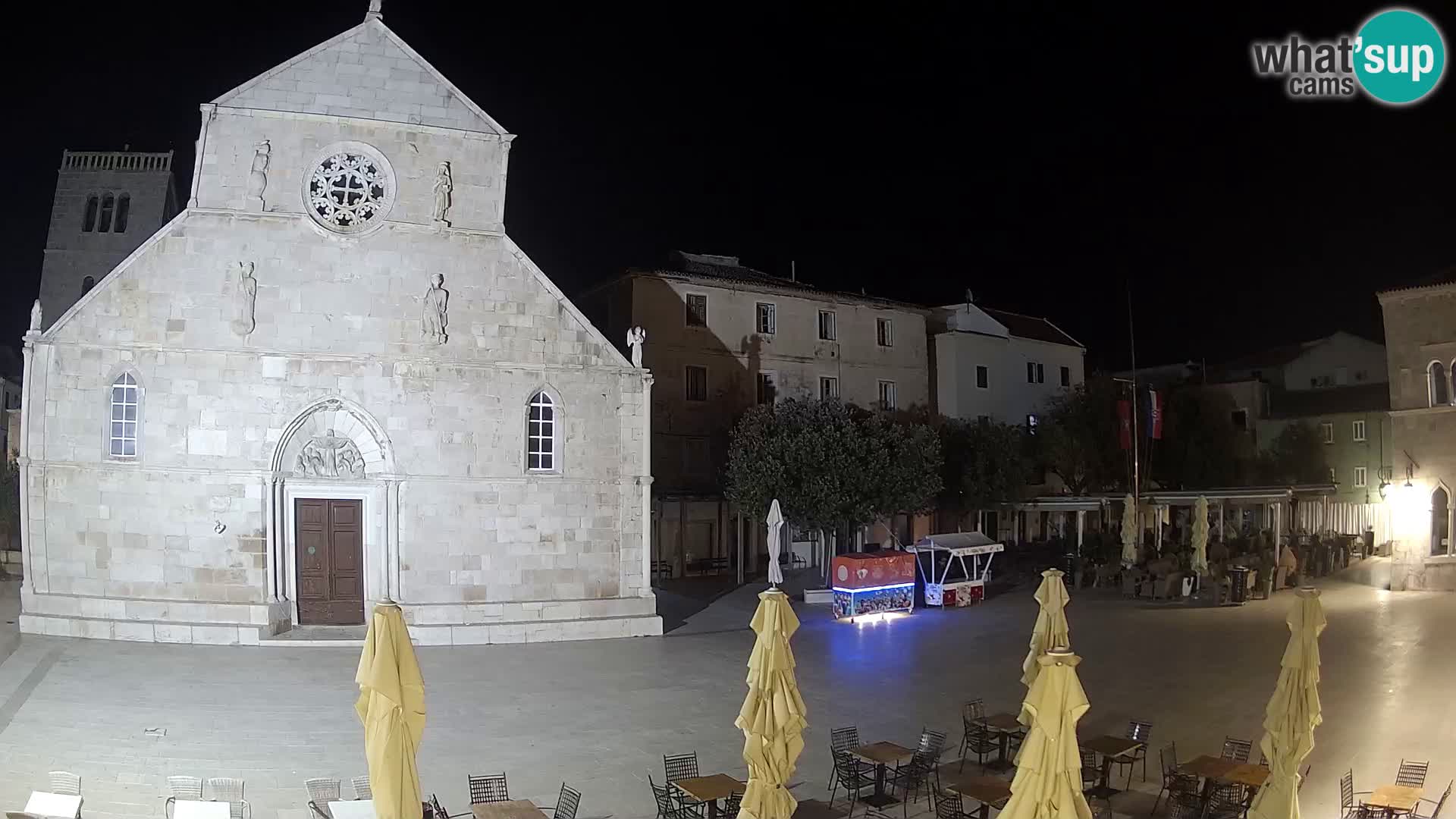 Pag livecam – piazza principale e la basilica di Santa María