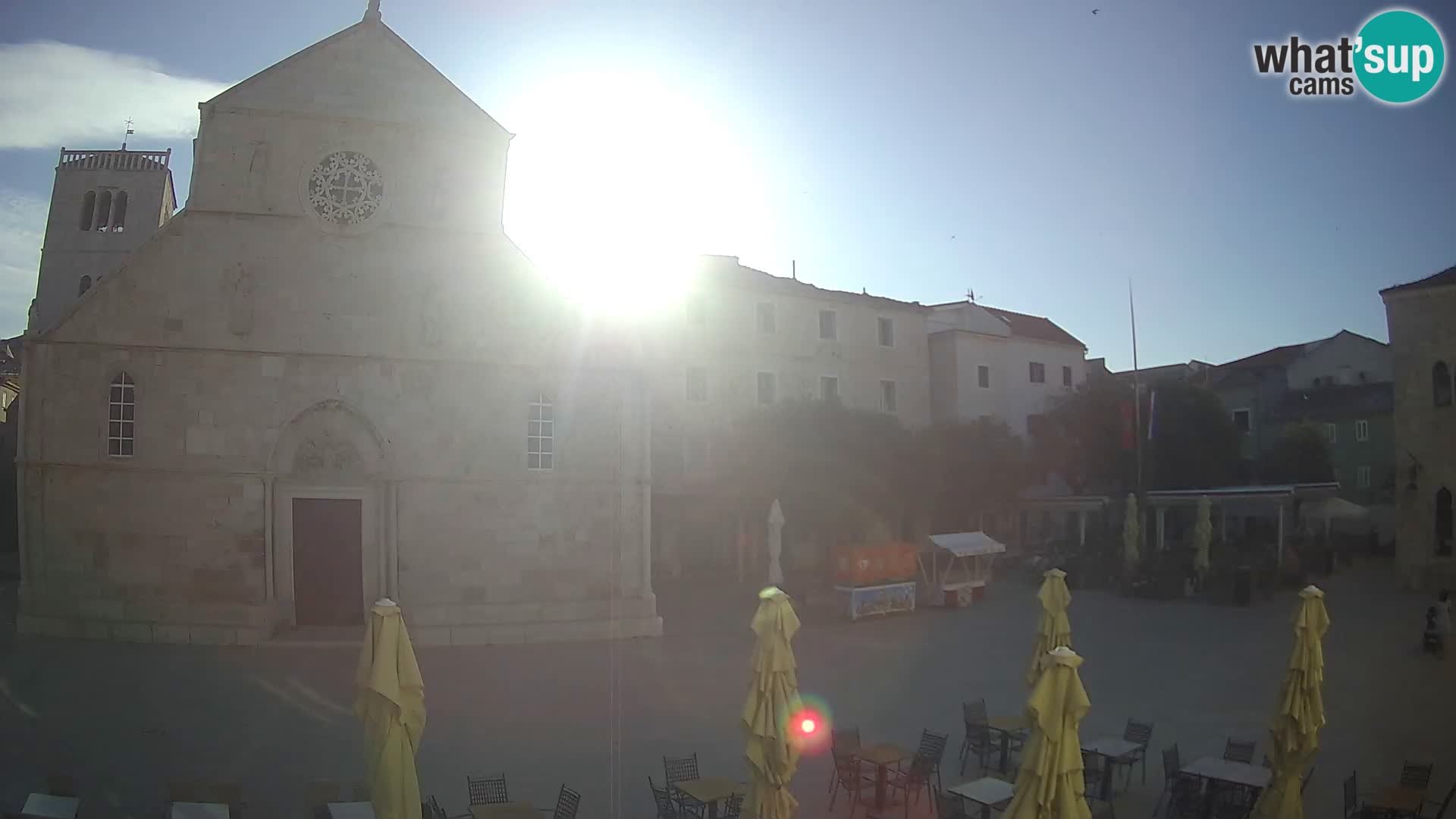 Pag live cam – Place principale et église de Sainte-Marie