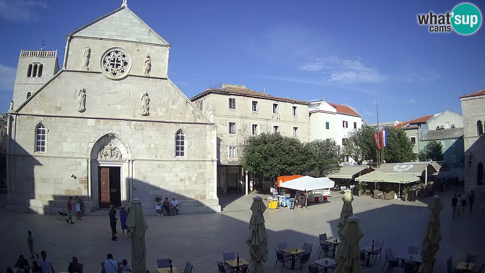 Pag live cam – Place principale et église de Sainte-Marie