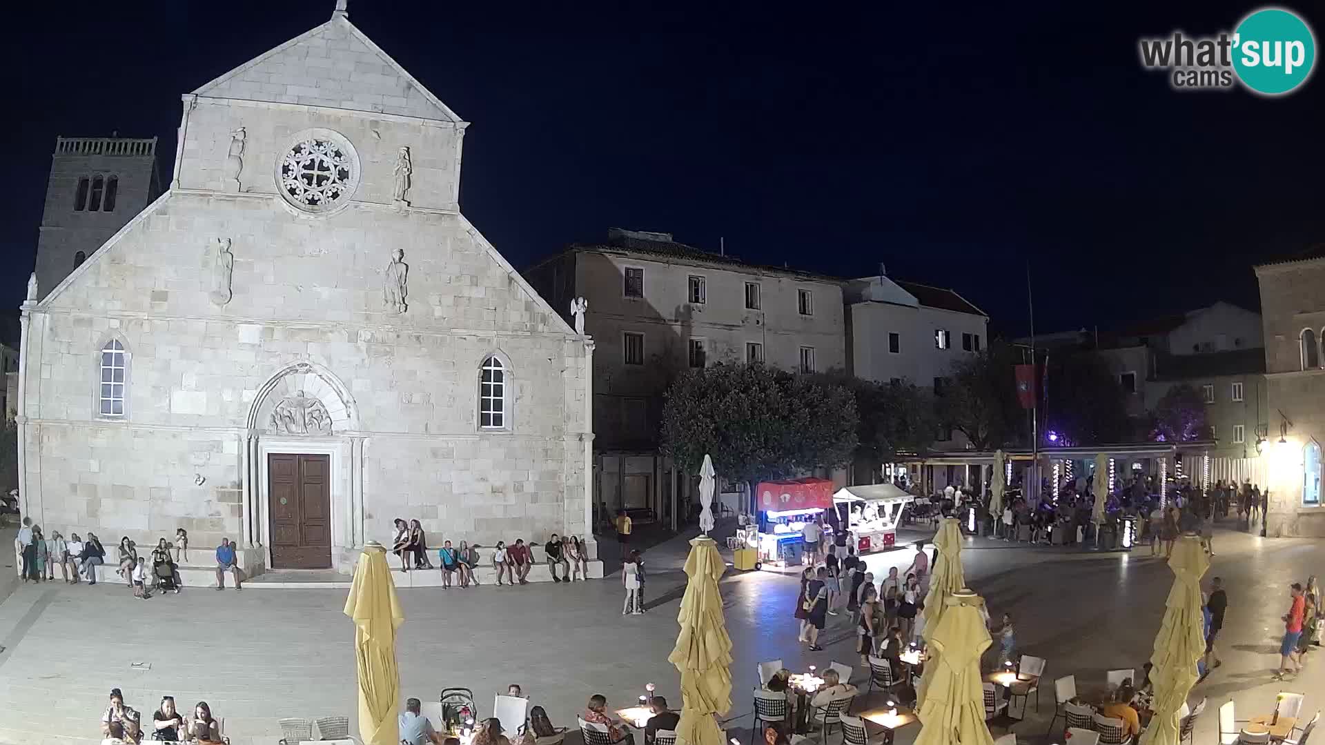 Pag live cam – Place principale et église de Sainte-Marie