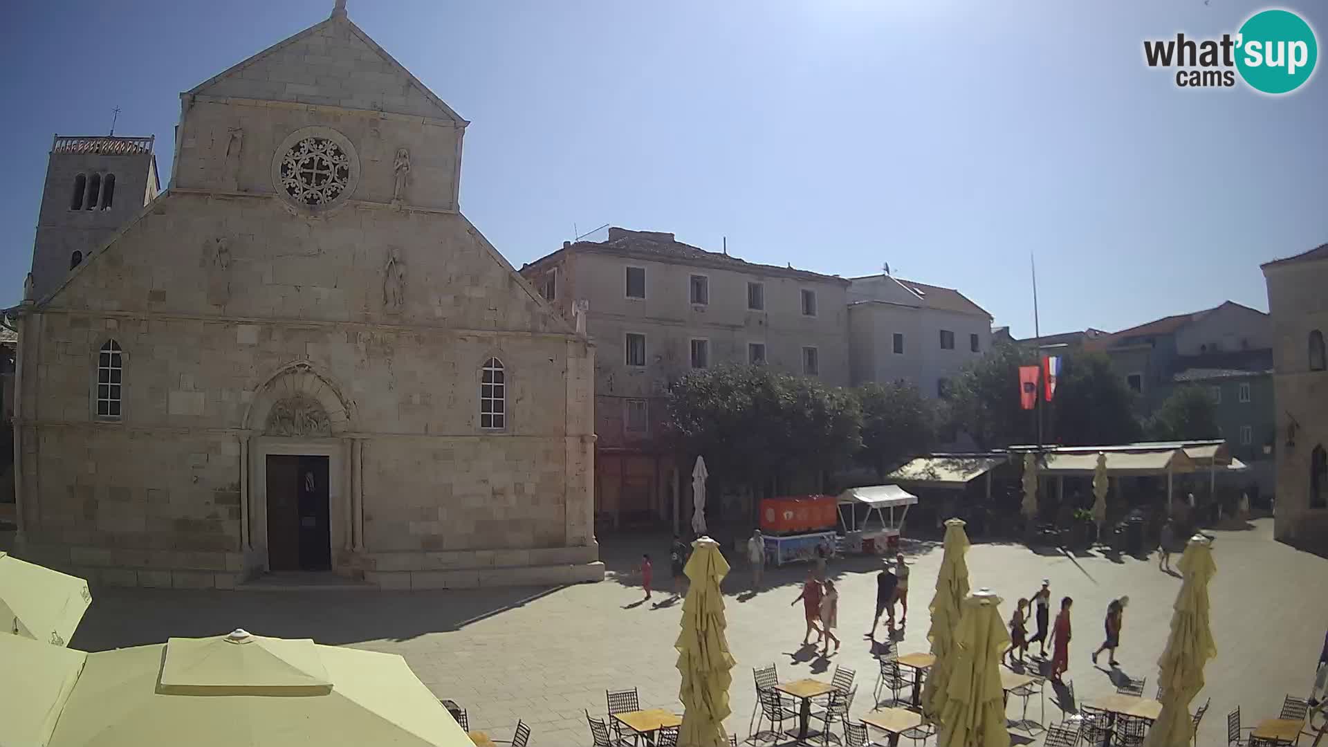 Pag livecam – piazza principale e la basilica di Santa María