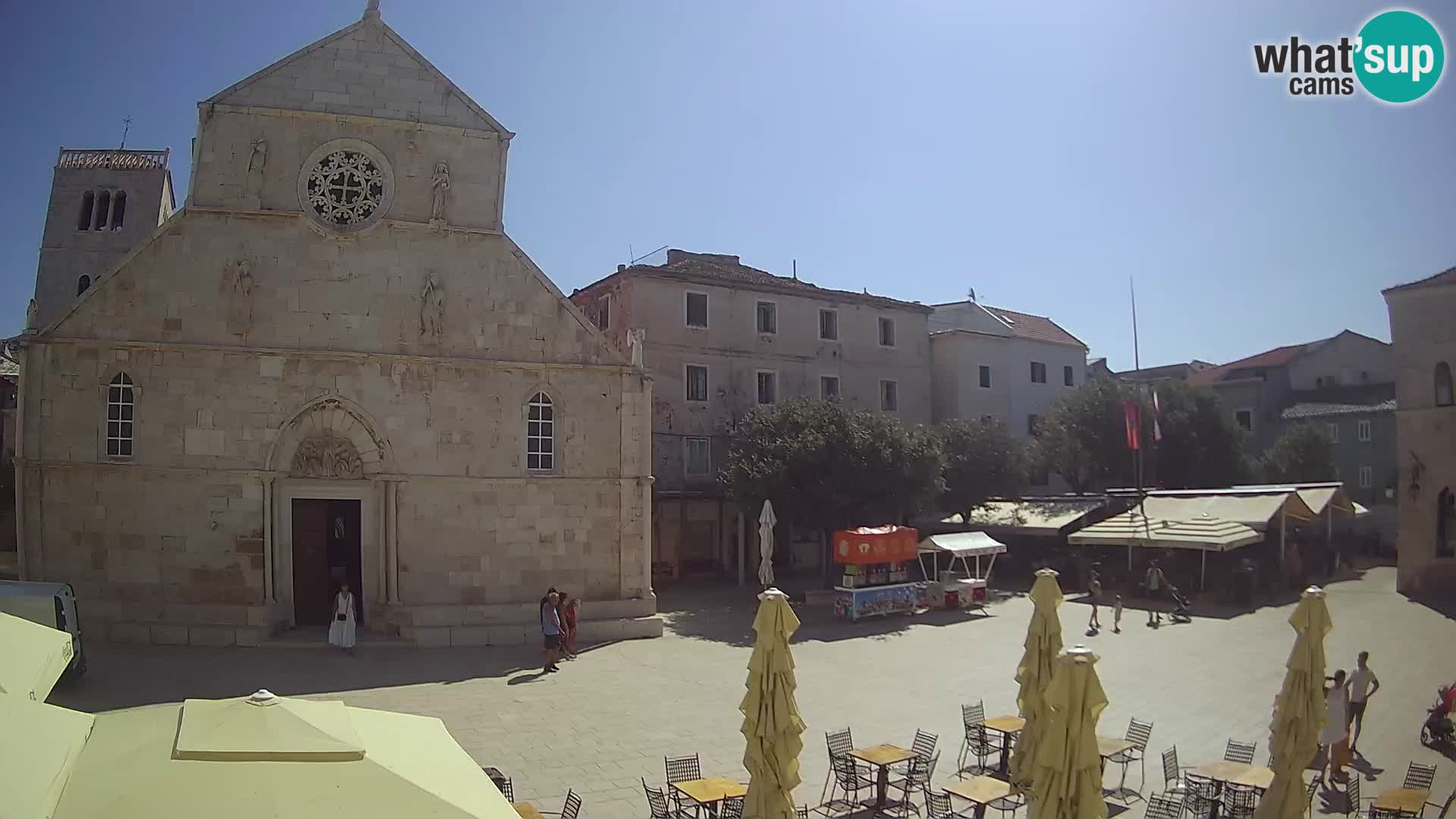 Pag live cam – Place principale et église de Sainte-Marie