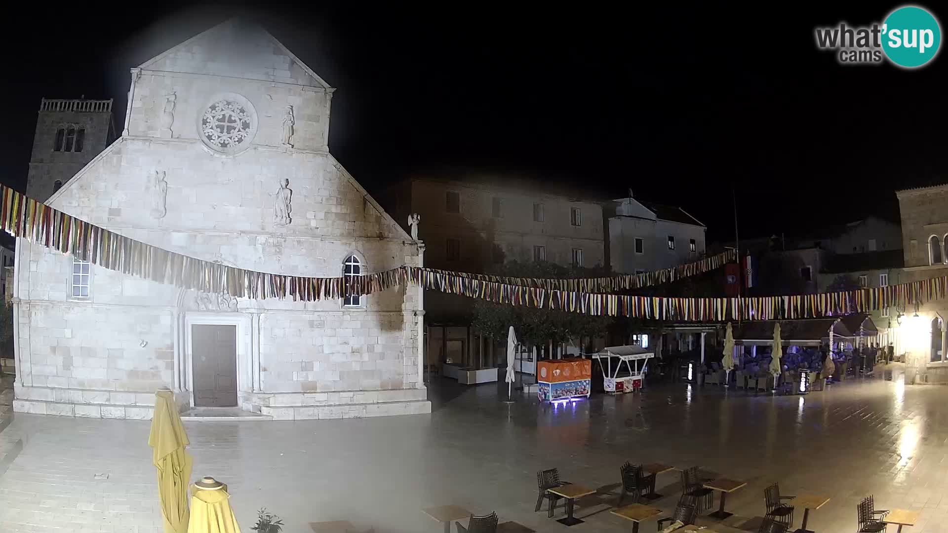 Pag livecam – piazza principale e la basilica di Santa María
