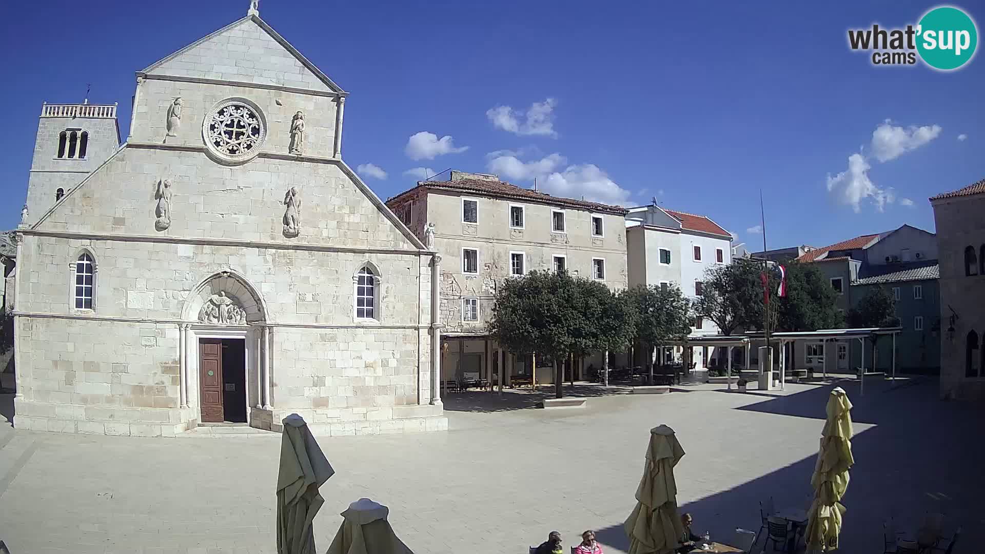 Pag livecam – piazza principale e la basilica di Santa María