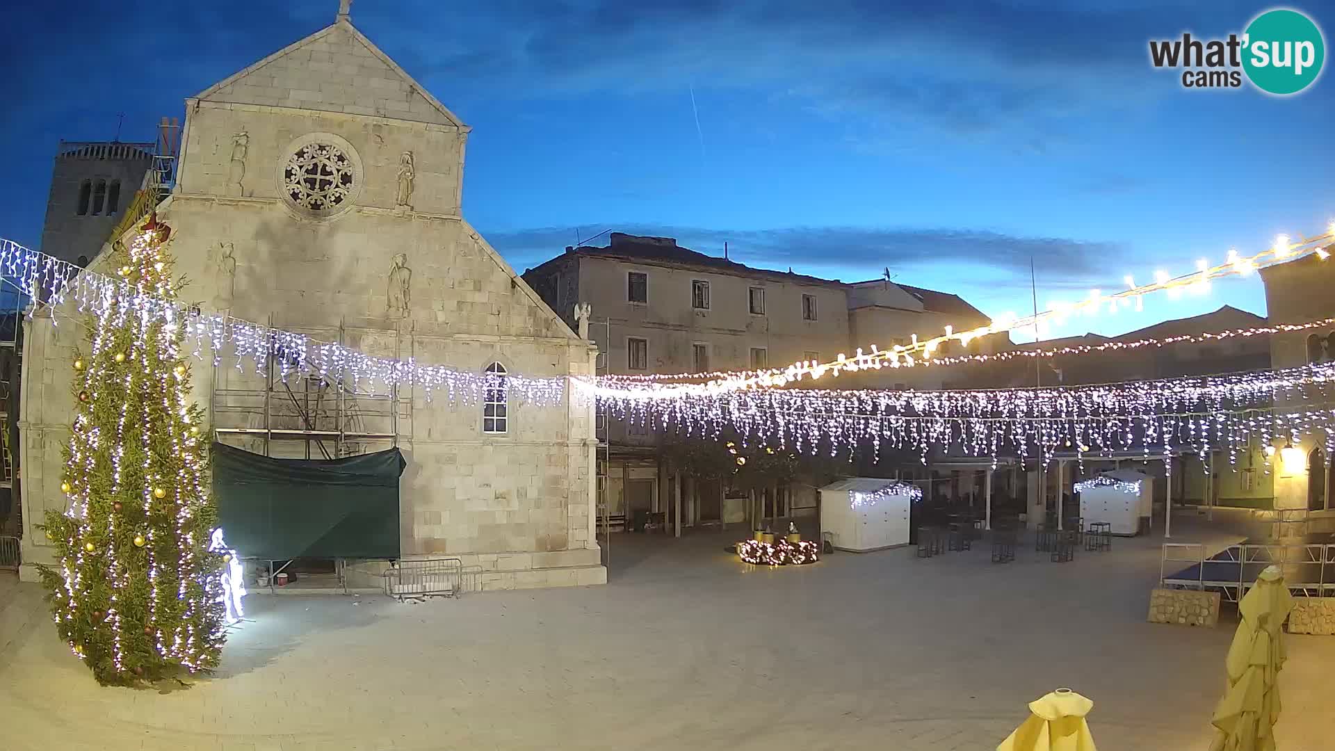 Web kamera Pag – Glavni trg i crkva sv. Marije