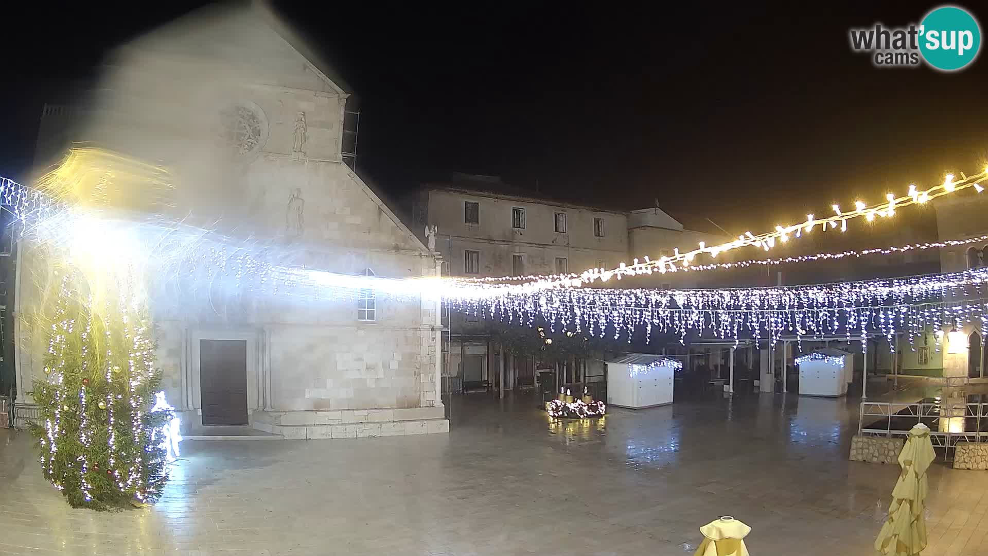 Spletna kamera Pag – Glavni trg in cerkev sv Marije