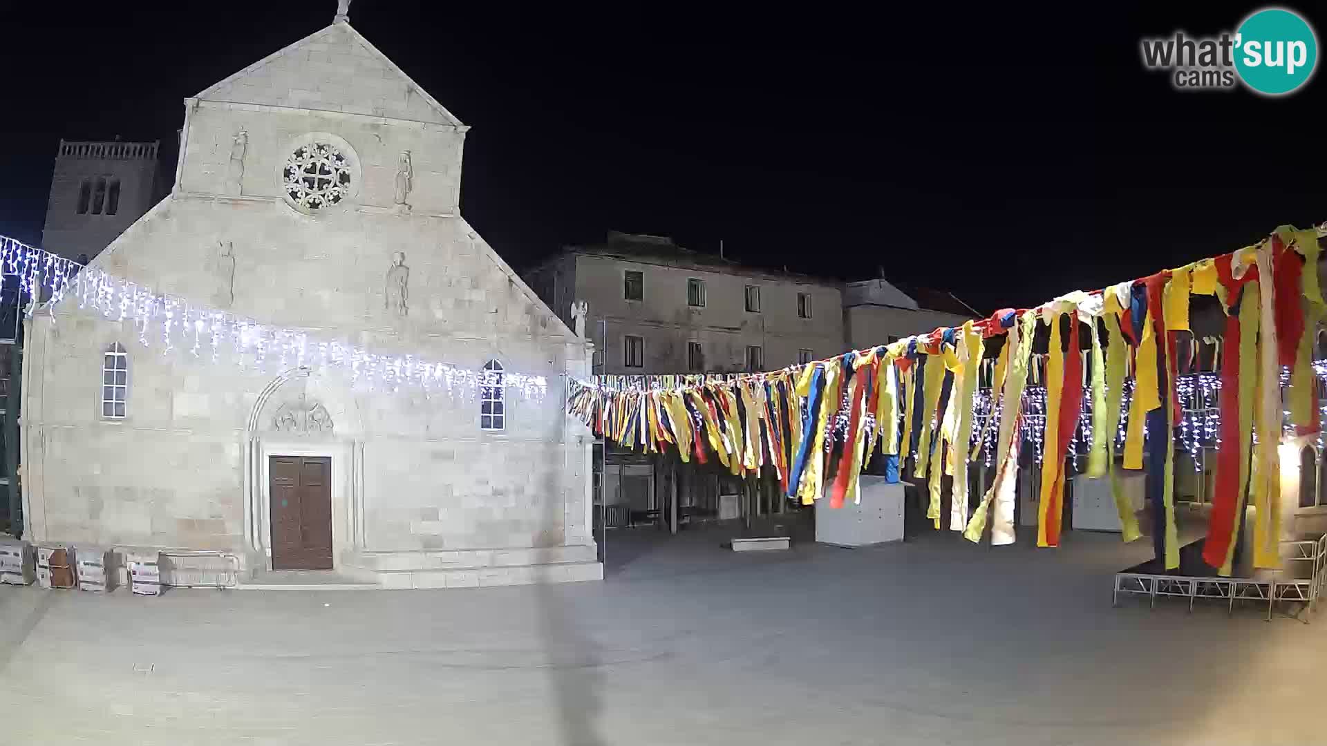 Pag live cam – Place principale et église de Sainte-Marie