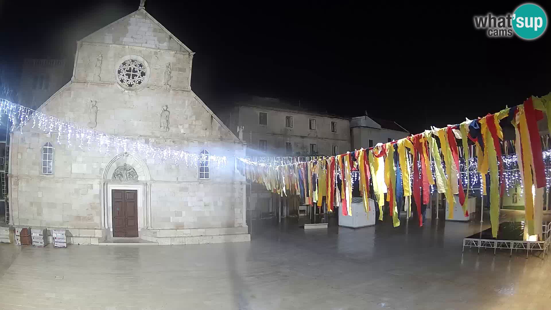 Spletna kamera Pag – Glavni trg in cerkev sv Marije