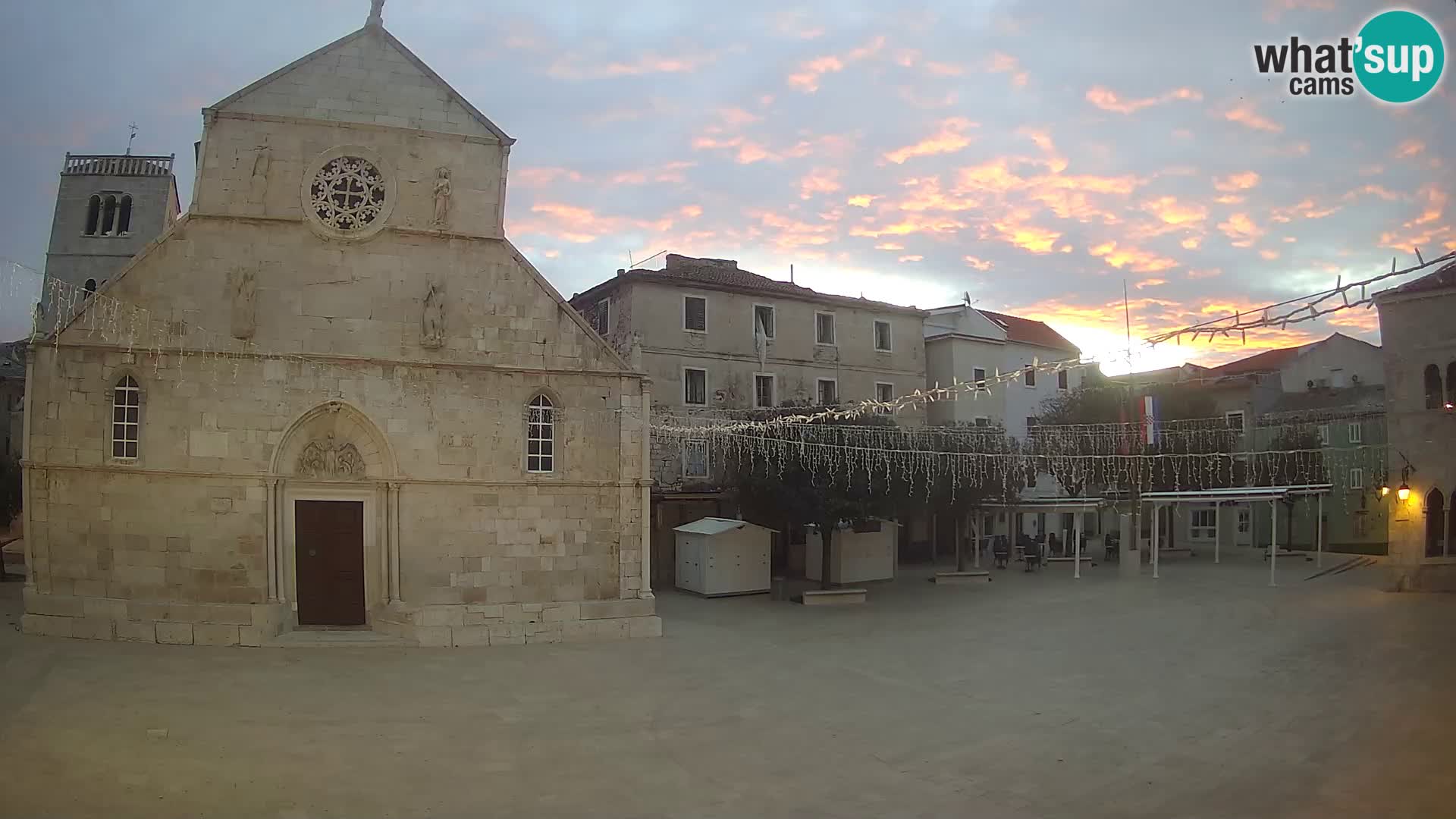 Pag camera en vivo – Plaza principal y la Iglesia de Santa María