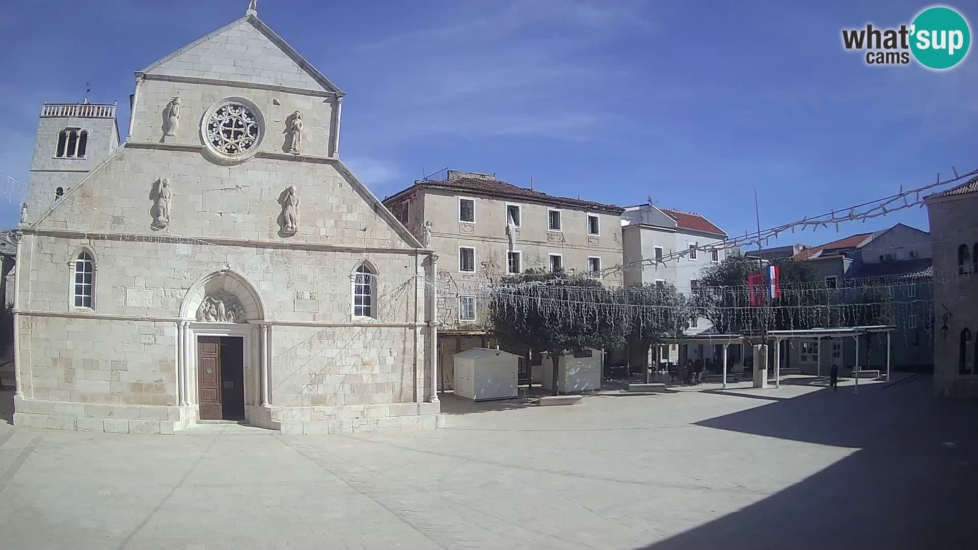 Spletna kamera Pag – Glavni trg in cerkev sv Marije