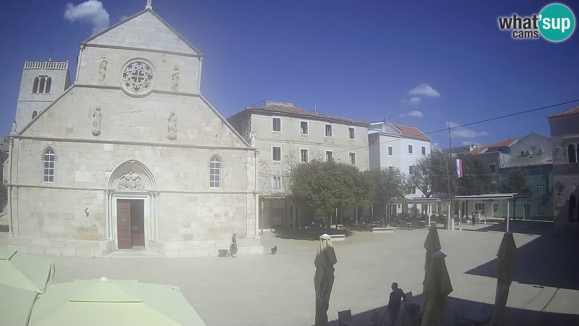 Pag livecam – piazza principale e la basilica di Santa María