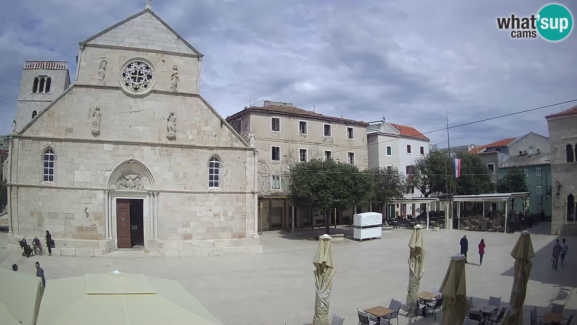 Pag live cam – Place principale et église de Sainte-Marie