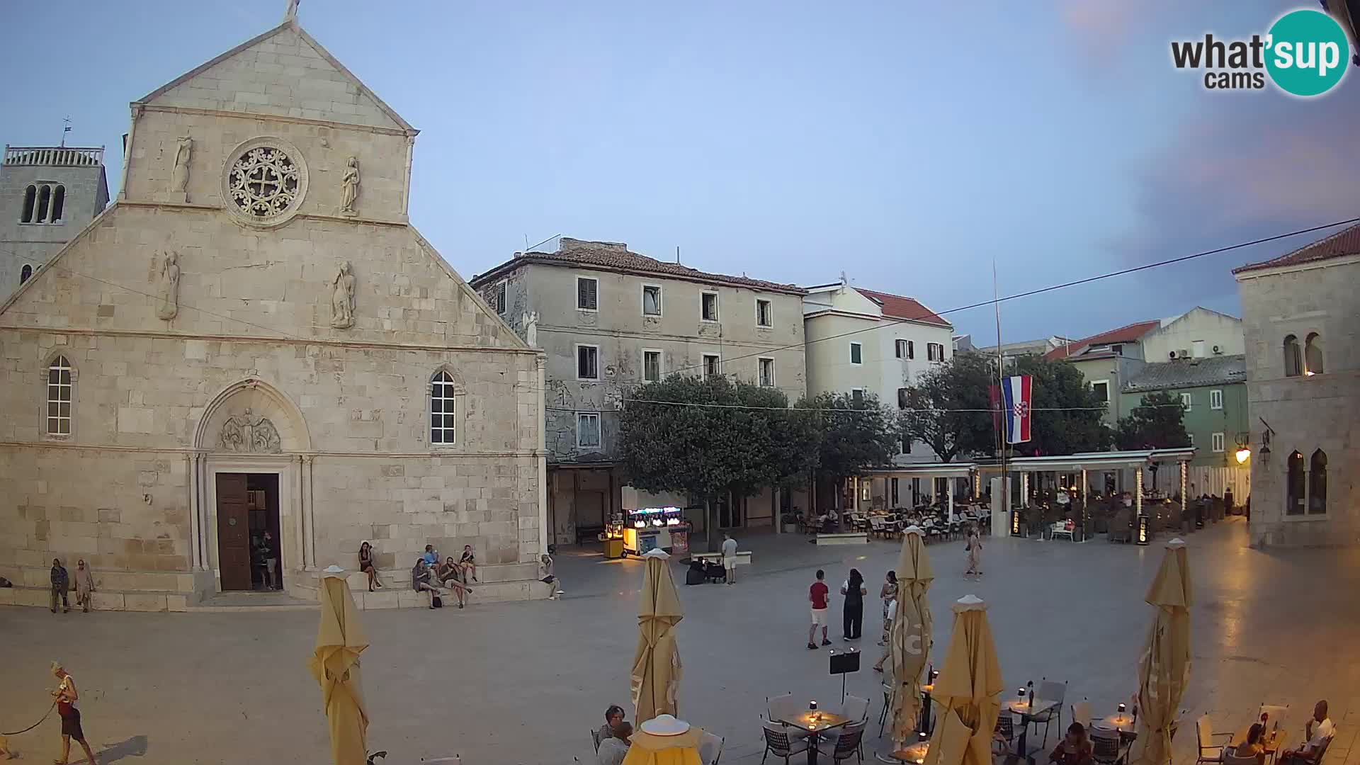 Spletna kamera Pag – Glavni trg in cerkev sv Marije