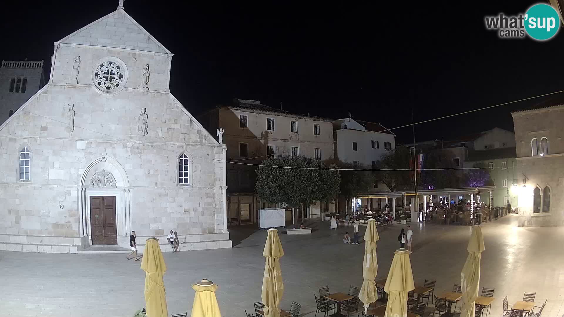Pag live cam – Place principale et église de Sainte-Marie