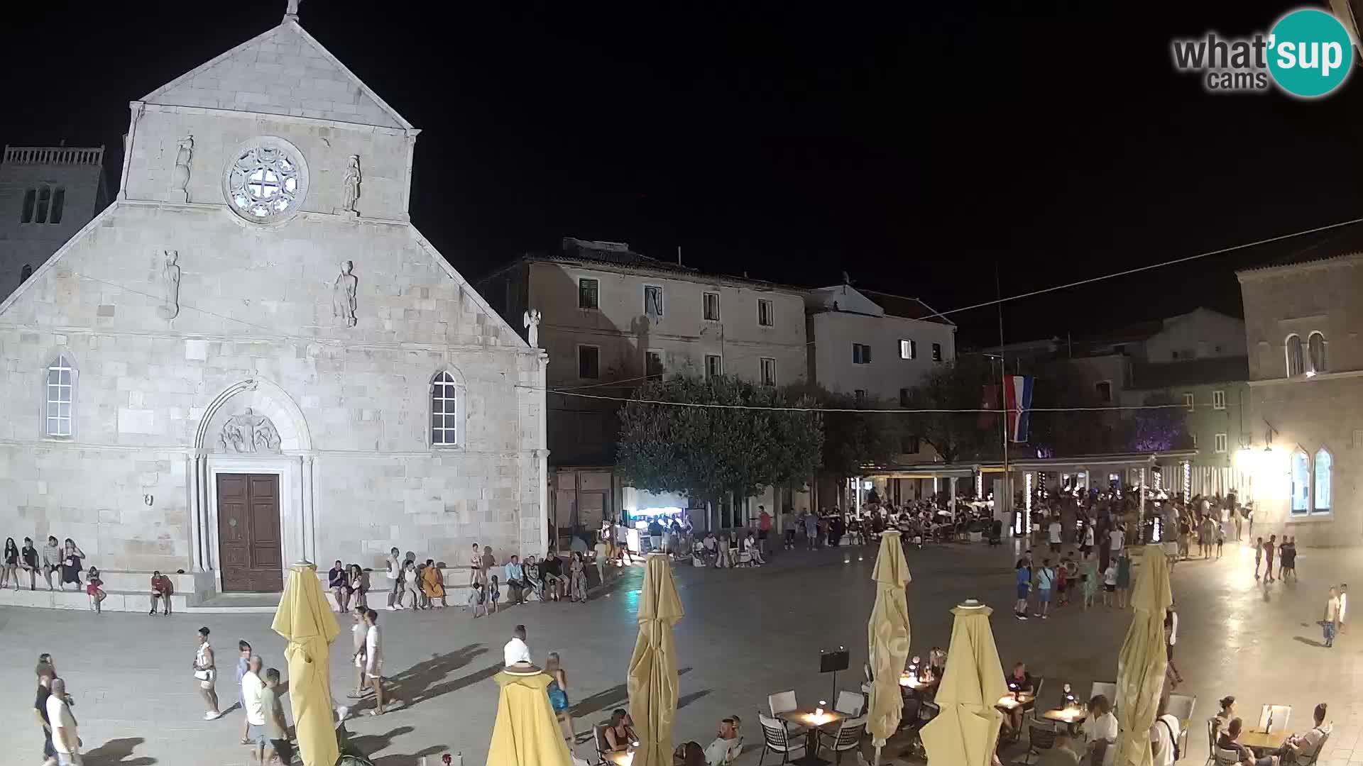 Pag livecam – piazza principale e la basilica di Santa María