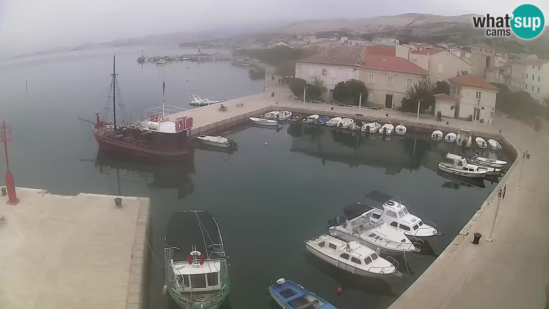 Pag webcam – town marina