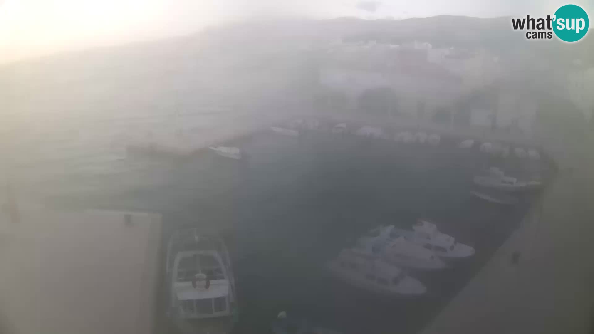 Pag webcam – town marina