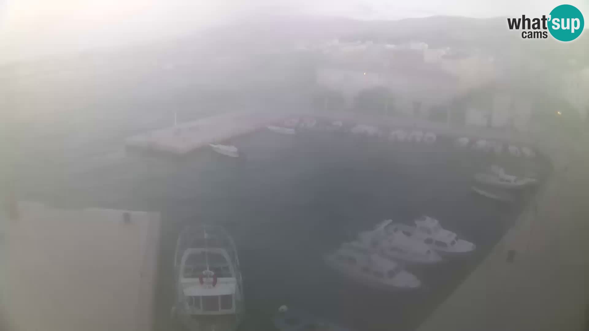 Pag webcam – town marina