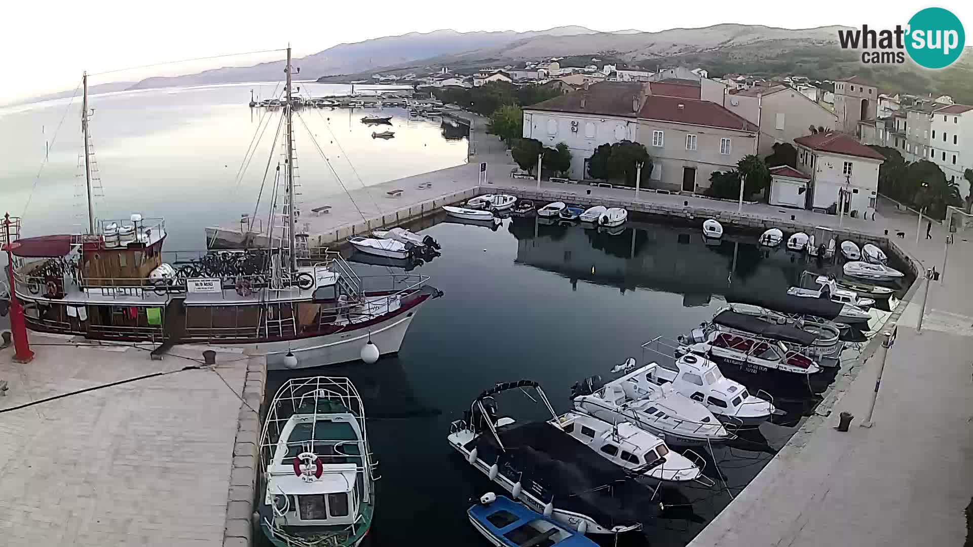 Pag webcam – town marina