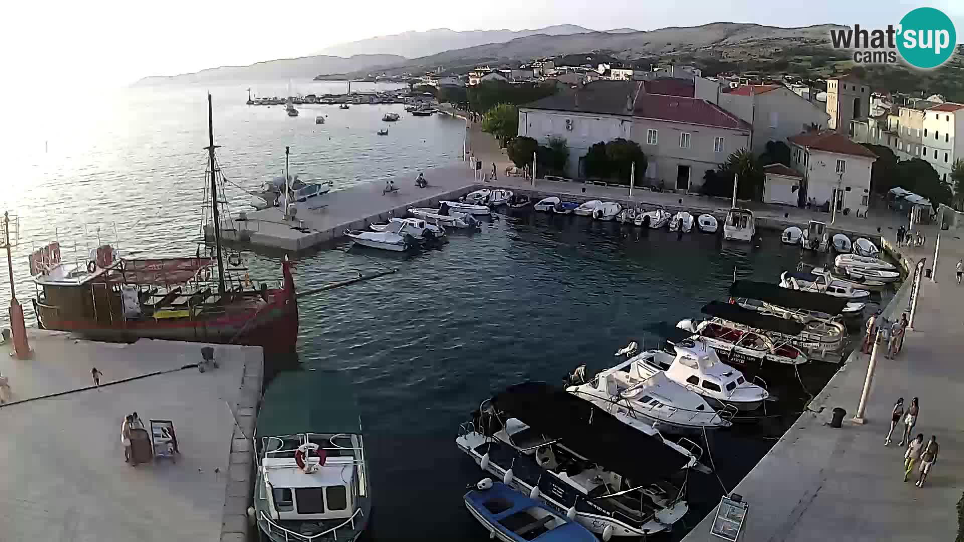 Pag webcam – town marina