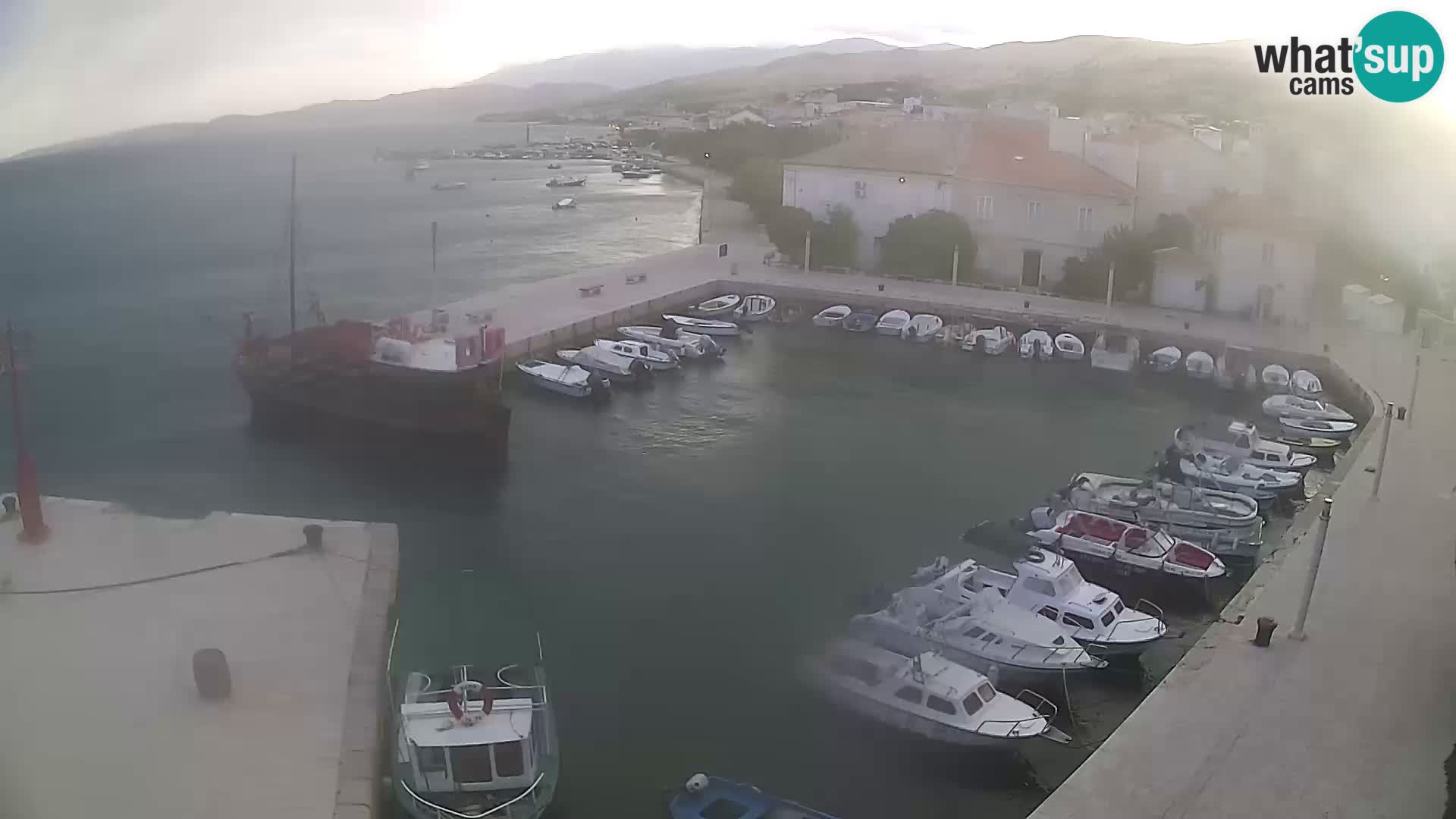 Pag webcam – town marina