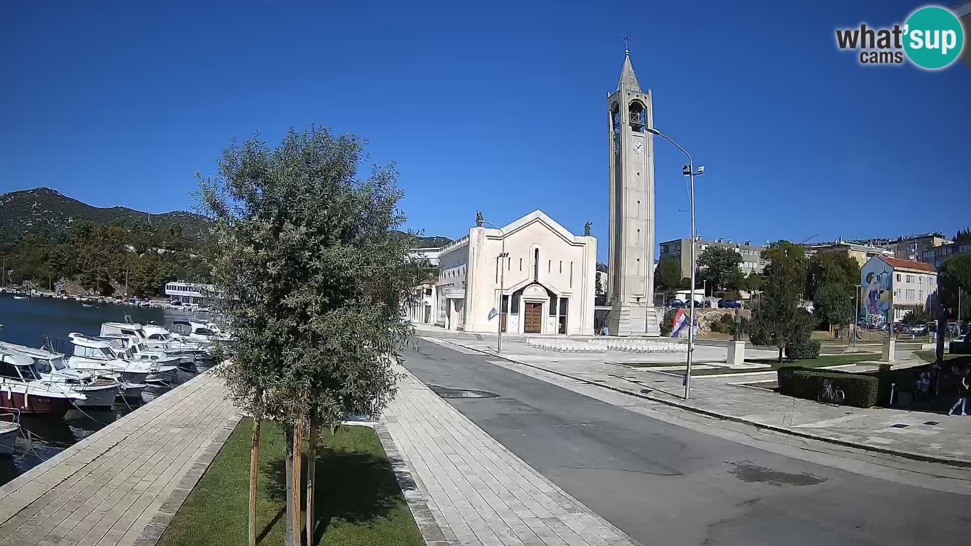 Ploče Webcam | Captivating Views of Riva and the Cathedral