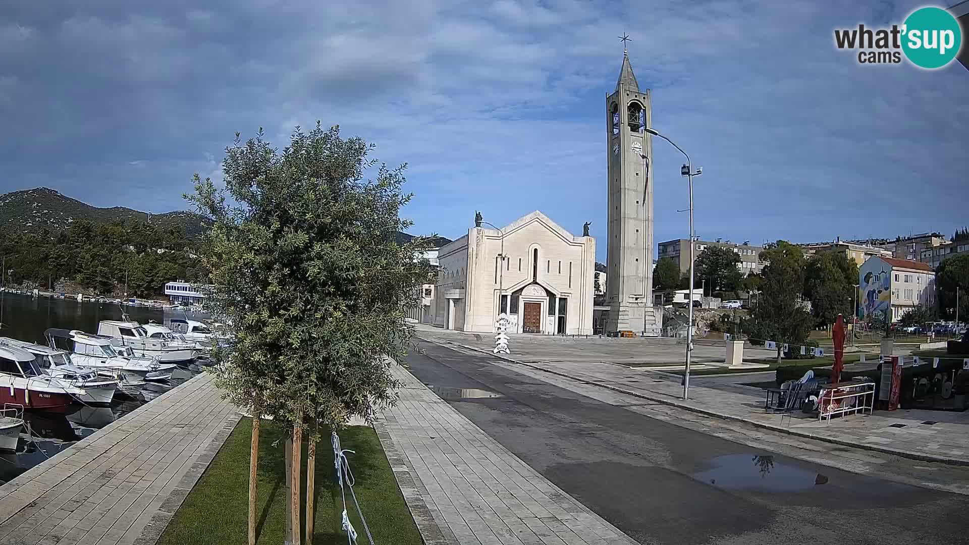 Ploče Webcam | Captivating Views of Riva and the Cathedral