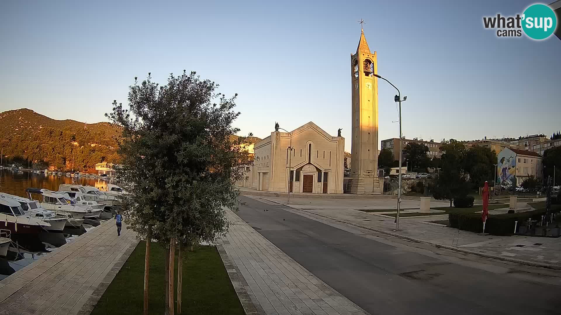 Spletna kamera Ploče | Osupljiv pogled na Rivo in katedralo