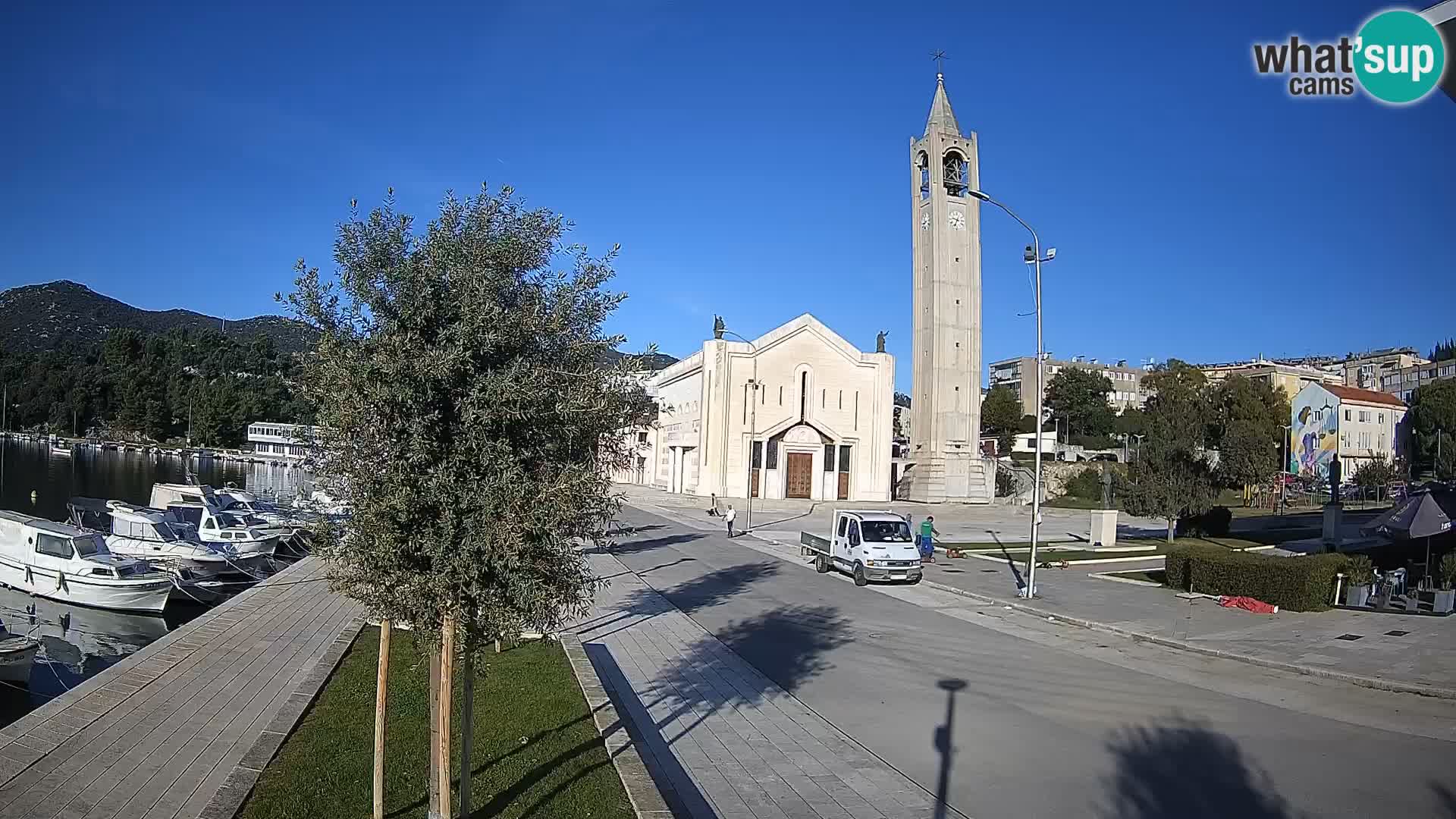 Ploče Cámara web | Vistas cautivadoras de Riva y la Catedral