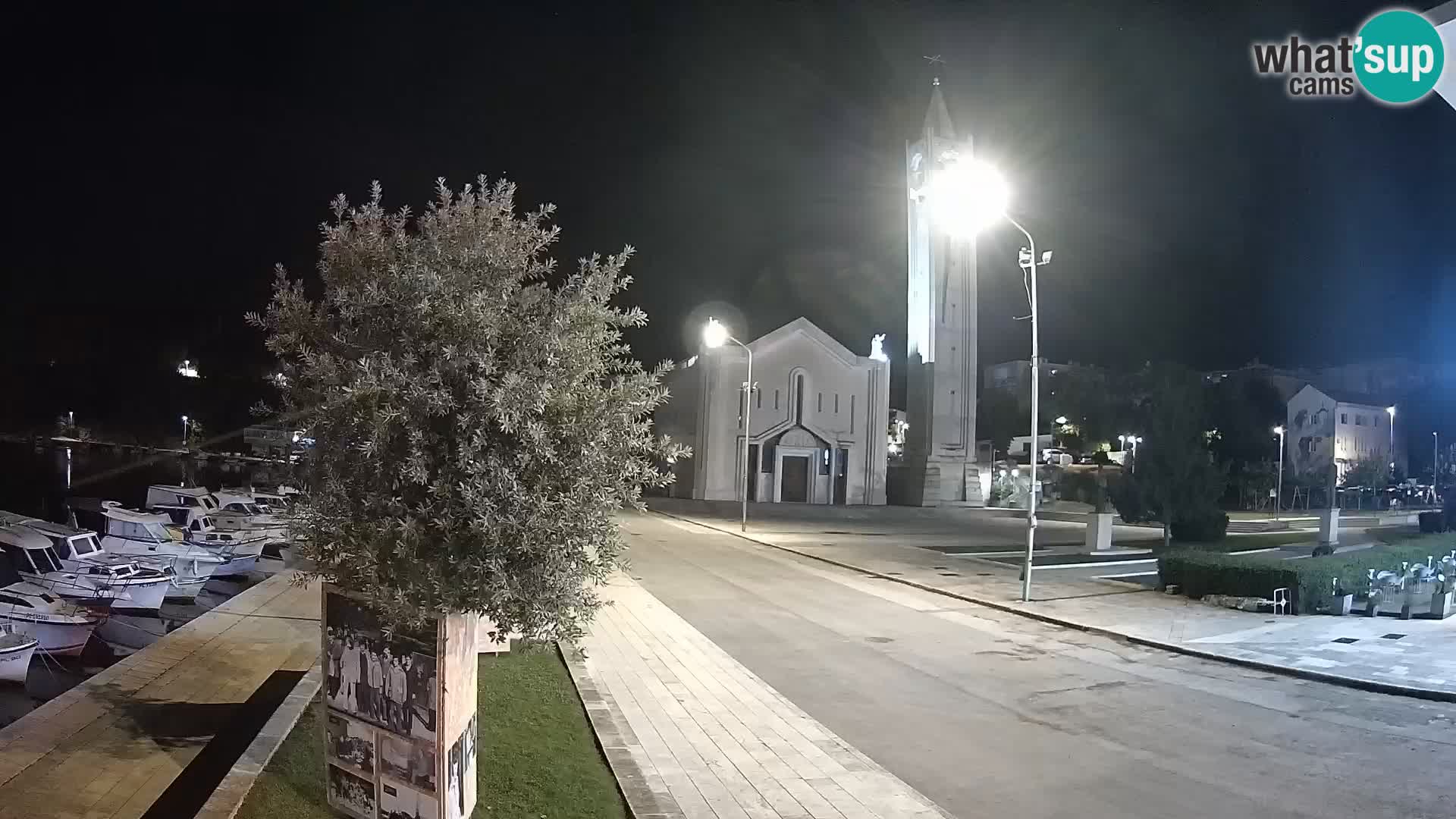 Spletna kamera Ploče | Osupljiv pogled na Rivo in katedralo