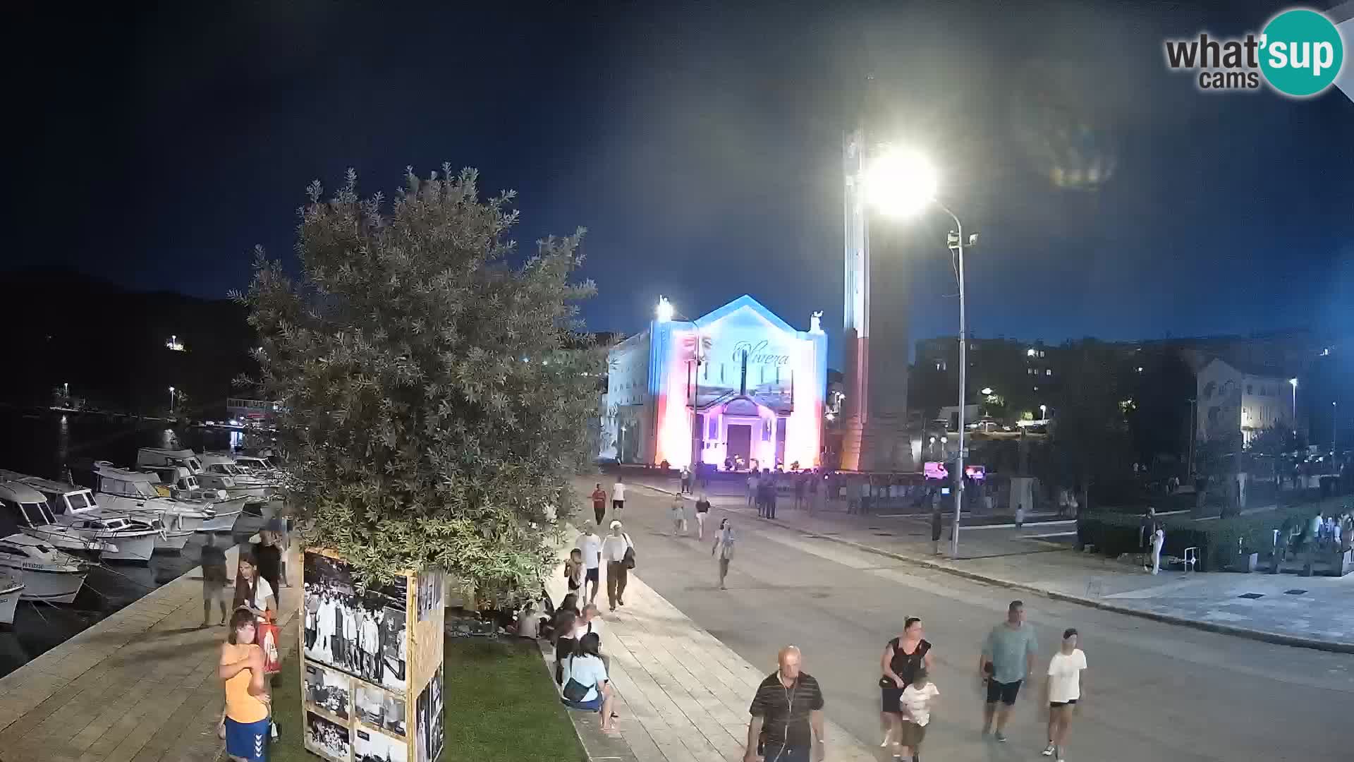 Spletna kamera Ploče | Osupljiv pogled na Rivo in katedralo
