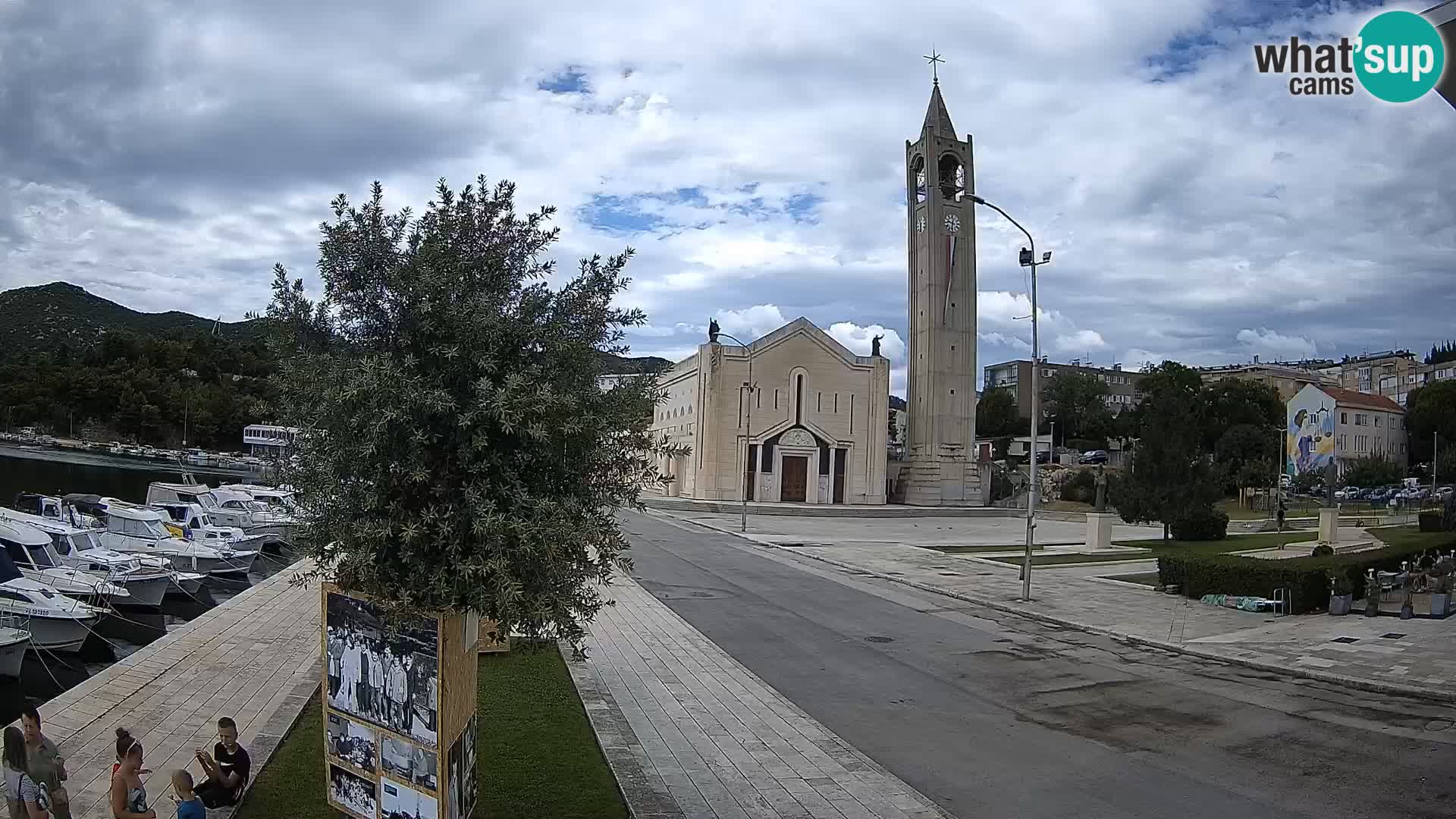 Spletna kamera Ploče | Osupljiv pogled na Rivo in katedralo