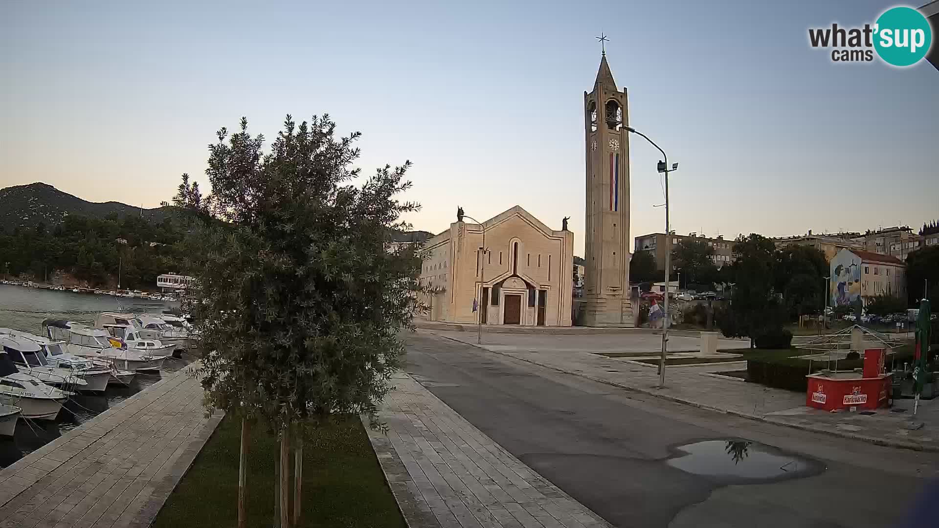 Spletna kamera Ploče | Osupljiv pogled na Rivo in katedralo