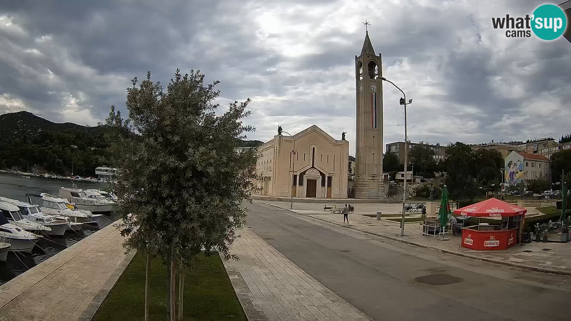 Ploče Cámara web | Vistas cautivadoras de Riva y la Catedral