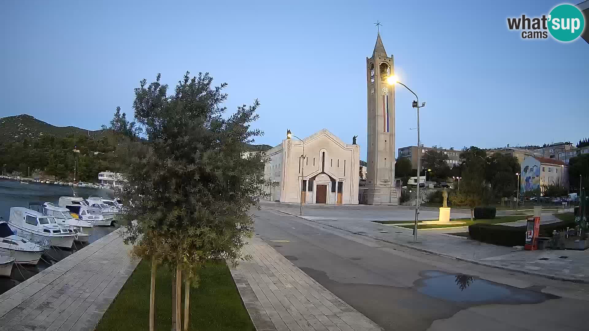 Spletna kamera Ploče | Osupljiv pogled na Rivo in katedralo
