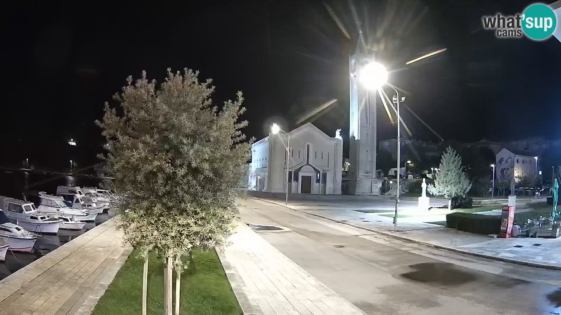 Ploče Cámara web | Vistas cautivadoras de Riva y la Catedral